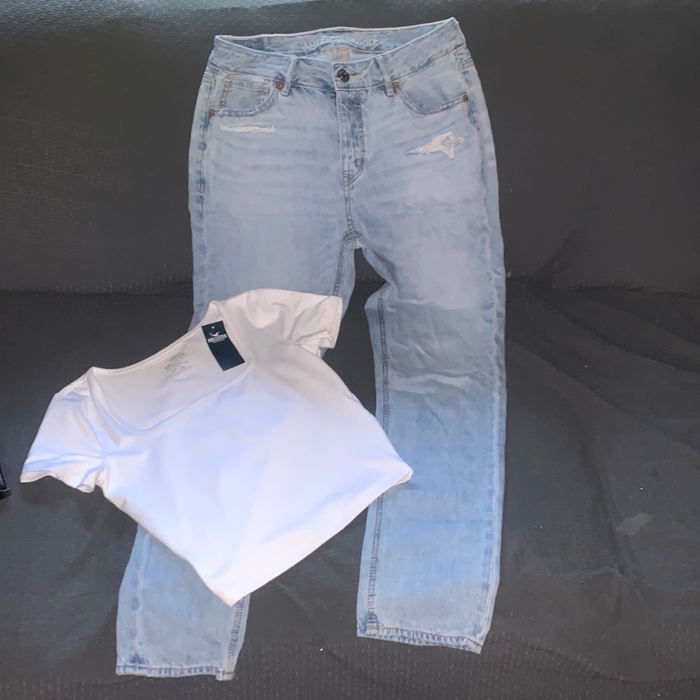 American Eagle Tomgirl Jeans with HOLLISTER Top - Teen
